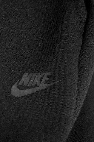 Nike Tech Short